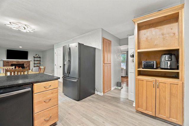 29 PHEASANT COURT, Appleton, WI 54915