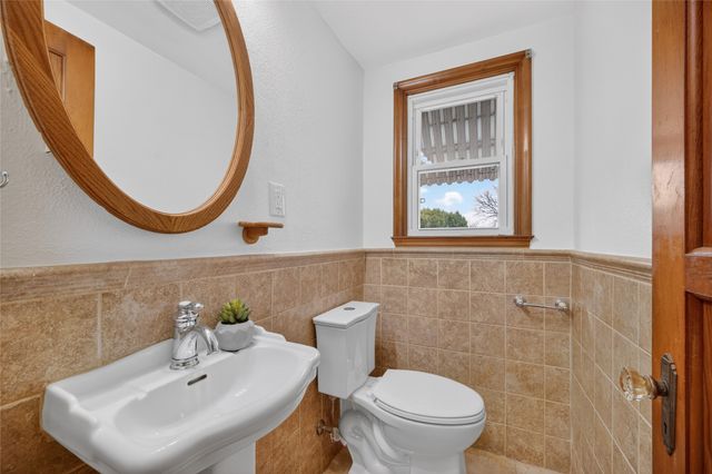 2900 Euclid Avenue, Des Moines, IA 50310