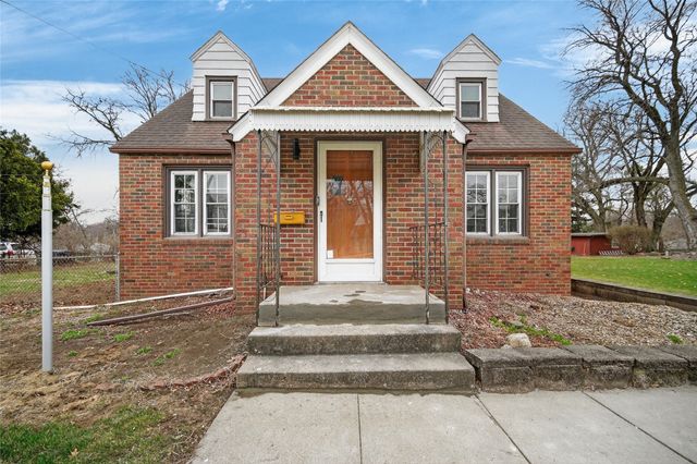 2900 Euclid Avenue, Des Moines, IA 50310