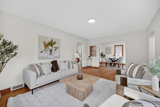 2900 Euclid Avenue, Des Moines, IA 50310