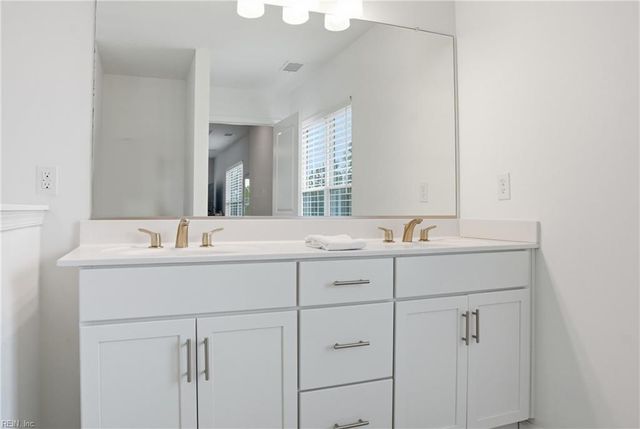 355 Middleton WAY, Chesapeake, VA 23322