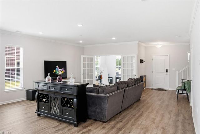 355 Middleton WAY, Chesapeake, VA 23322