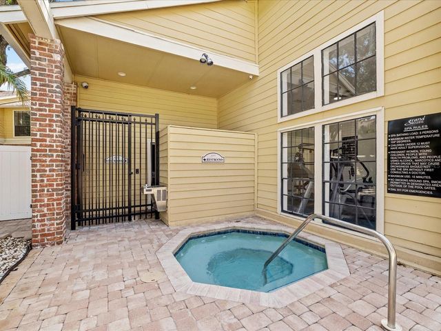 8653 MALLARD RESERVE DRIVE 103, Tampa, FL 33614