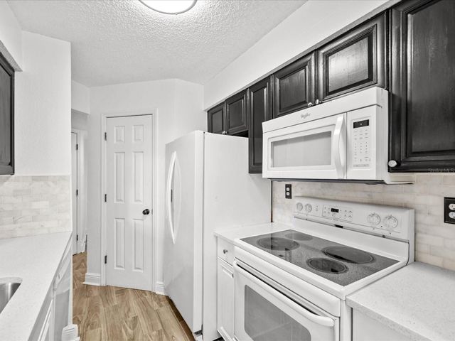 8653 MALLARD RESERVE DRIVE 103, Tampa, FL 33614