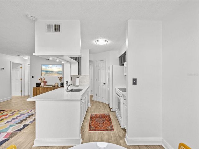 8653 MALLARD RESERVE DRIVE 103, Tampa, FL 33614