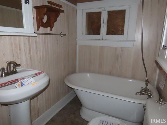 108 E 2nd Street, Peru, IN 46970