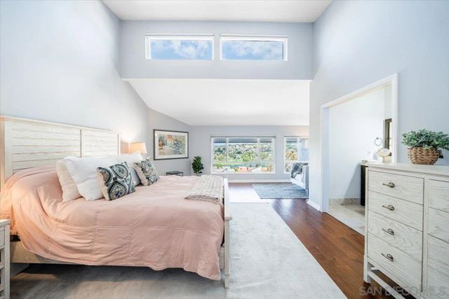 2431 La Costa Avenue B, Carlsbad, CA 92009