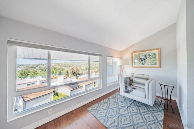 2431 La Costa Avenue B, Carlsbad, CA 92009