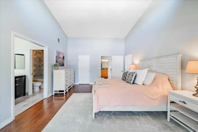 2431 La Costa Avenue B, Carlsbad, CA 92009