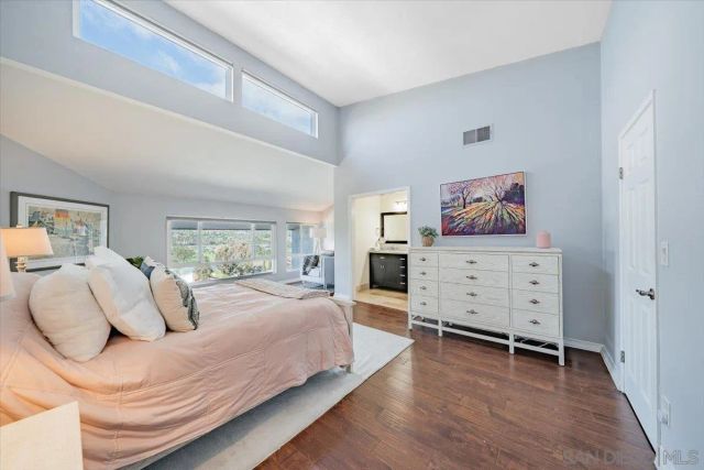 2431 La Costa Avenue B, Carlsbad, CA 92009