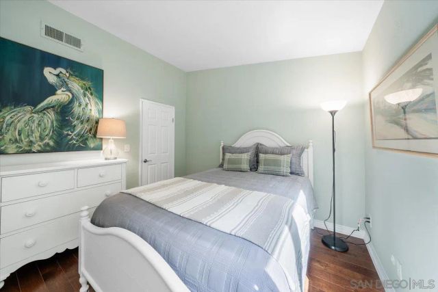 2431 La Costa Avenue B, Carlsbad, CA 92009