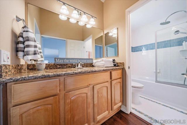2431 La Costa Avenue B, Carlsbad, CA 92009