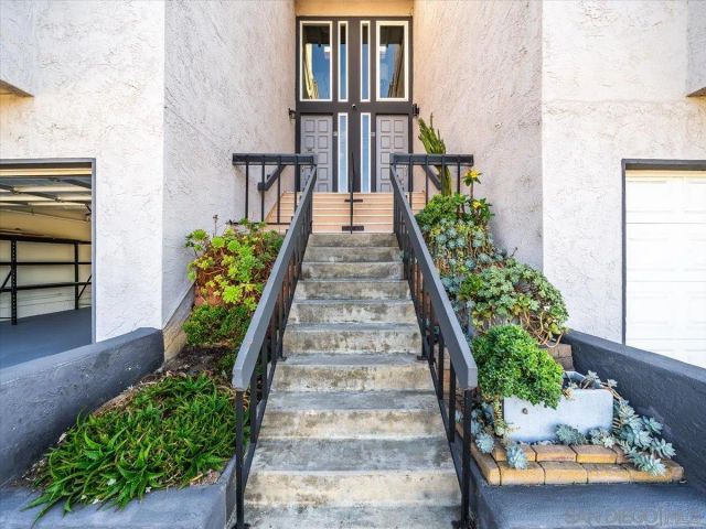 2431 La Costa Avenue B, Carlsbad, CA 92009