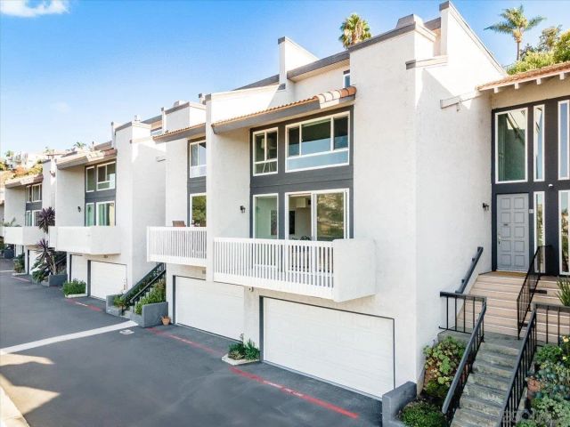 2431 La Costa Avenue B, Carlsbad, CA 92009