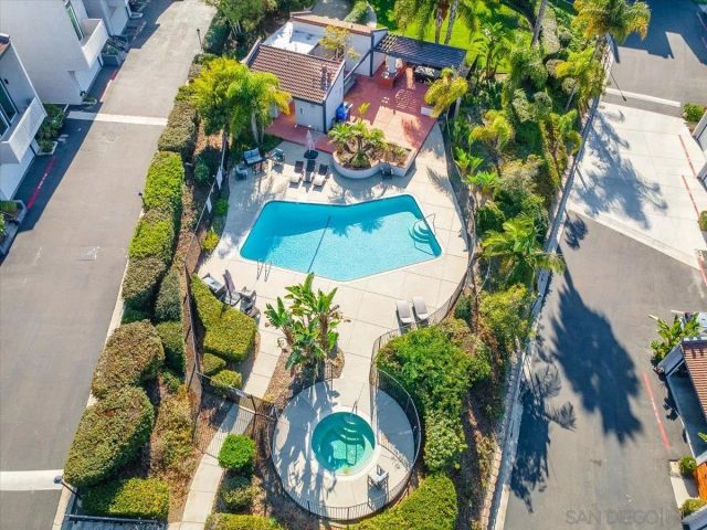 2431 La Costa Avenue B, Carlsbad, CA 92009