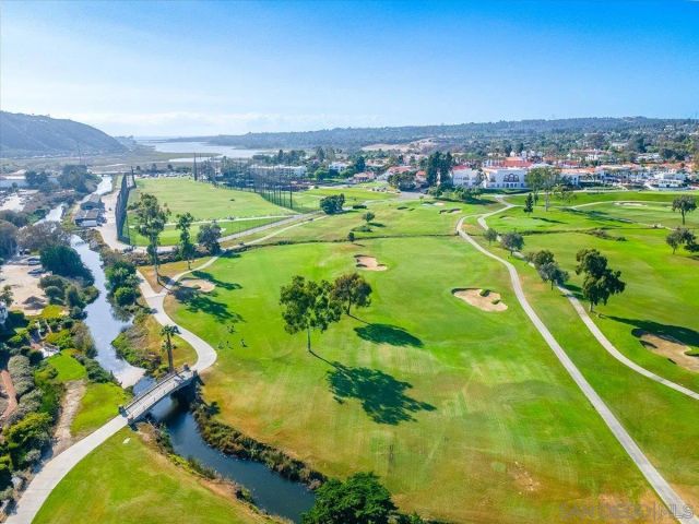 2431 La Costa Avenue B, Carlsbad, CA 92009