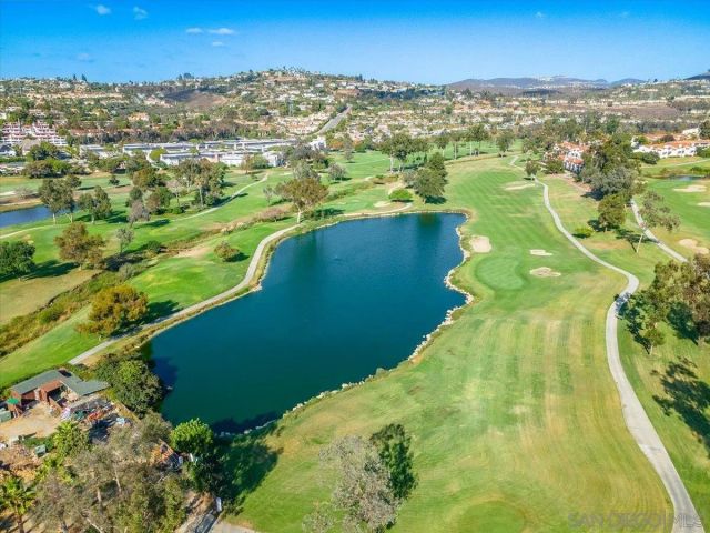 2431 La Costa Avenue B, Carlsbad, CA 92009