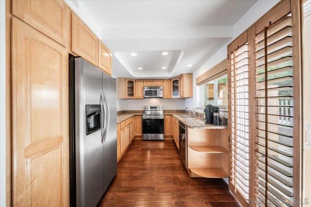 2431 La Costa Avenue B, Carlsbad, CA 92009