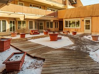 6337 Roosevelt Road 309, Berwyn, IL 60402