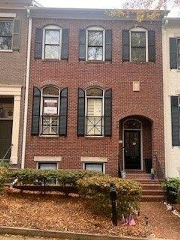 144 W Ridge Way, Roswell, GA 30076