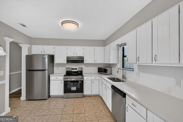 811 Cutter Court, Hinesville, GA 31313