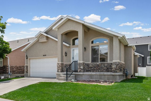 8688 DIAMOND DOVE DR, West Jordan, UT 84088