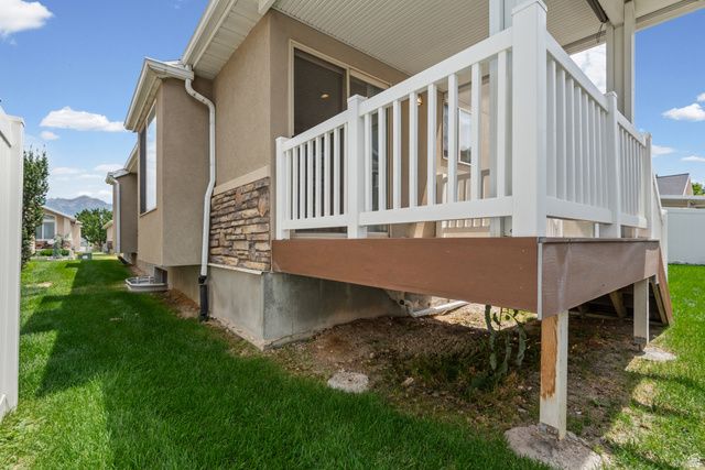 8688 DIAMOND DOVE DR, West Jordan, UT 84088