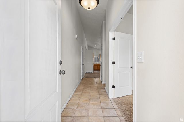 8688 DIAMOND DOVE DR, West Jordan, UT 84088