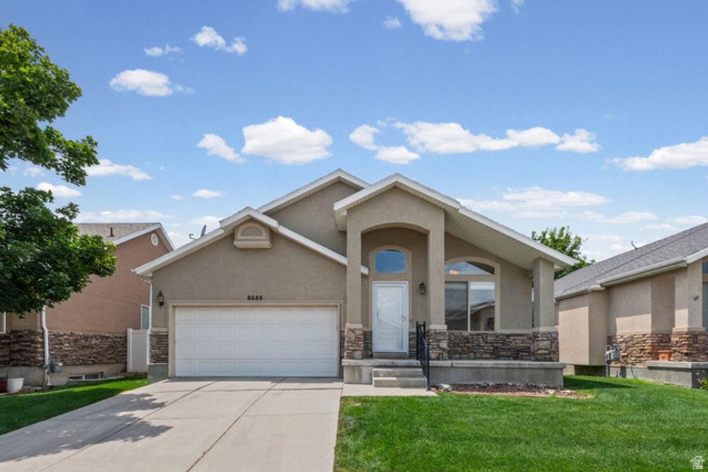8688 DIAMOND DOVE DR, West Jordan, UT 84088