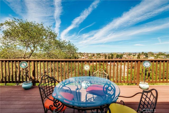 731 Renate Way, Paso Robles, CA 93446