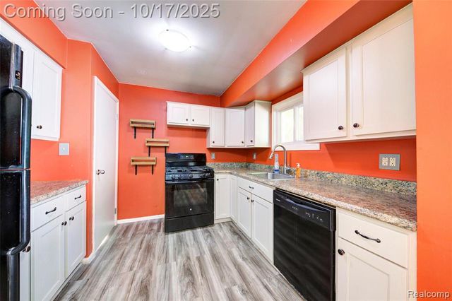 838 Westwood Drive, Fenton, MI 48430