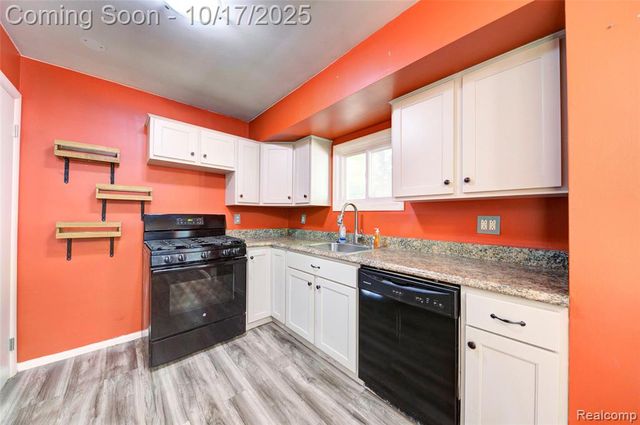 838 Westwood Drive, Fenton, MI 48430