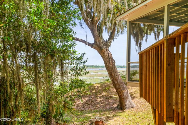 1203 Laudonniere Street, Beaufort, SC 29902