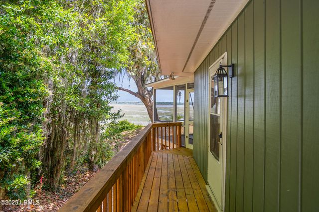 1203 Laudonniere Street, Beaufort, SC 29902