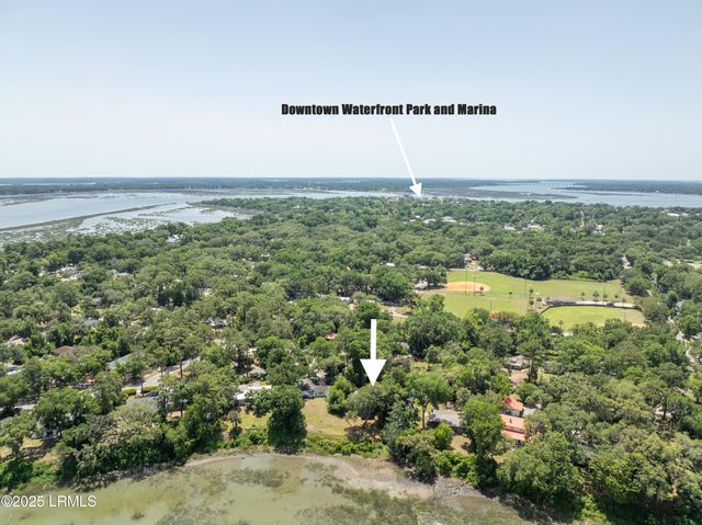 1203 Laudonniere Street, Beaufort, SC 29902
