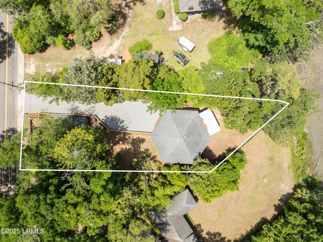 1203 Laudonniere Street, Beaufort, SC 29902