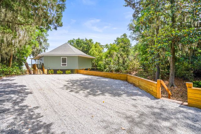 1203 Laudonniere Street, Beaufort, SC 29902