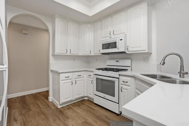 3325 Genoa Way 110, Oceanside, CA 92056