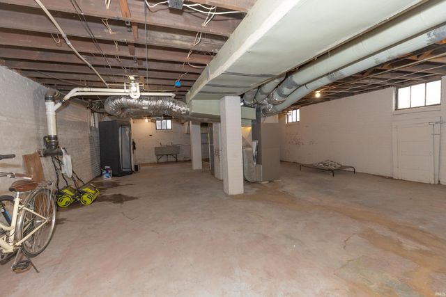 1024 Ravenswood Drive, Evansville, IN 47713