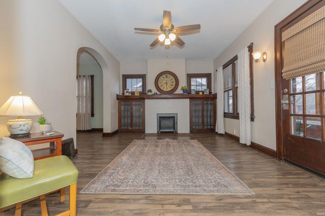 1024 Ravenswood Drive, Evansville, IN 47713