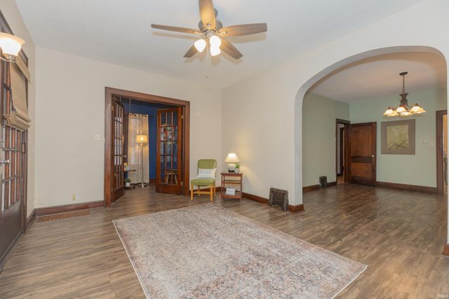 1024 Ravenswood Drive, Evansville, IN 47713