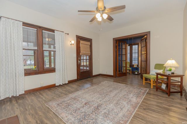 1024 Ravenswood Drive, Evansville, IN 47713