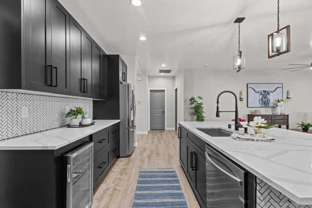 1016 10TH Street SE, Rio Rancho, NM 87124