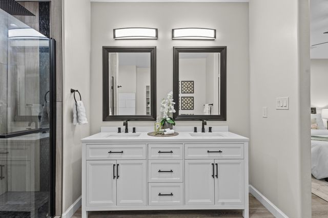 1016 10TH Street SE, Rio Rancho, NM 87124