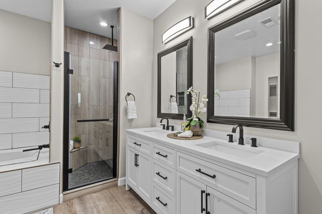 1016 10TH Street SE, Rio Rancho, NM 87124