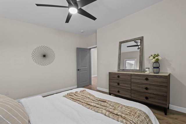 1016 10TH Street SE, Rio Rancho, NM 87124