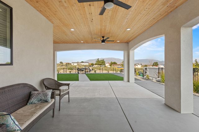 1016 10TH Street SE, Rio Rancho, NM 87124