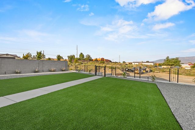 1016 10TH Street SE, Rio Rancho, NM 87124