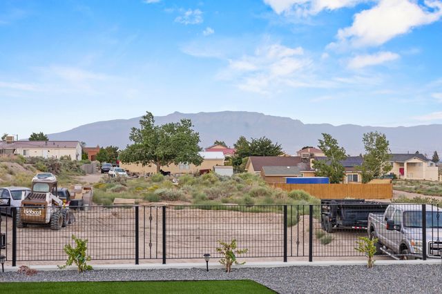 1016 10TH Street SE, Rio Rancho, NM 87124