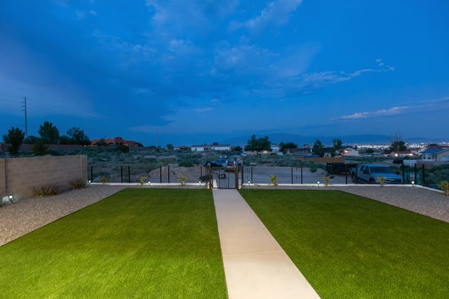 1016 10TH Street SE, Rio Rancho, NM 87124